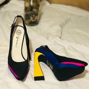 Statement shoe with color block color
